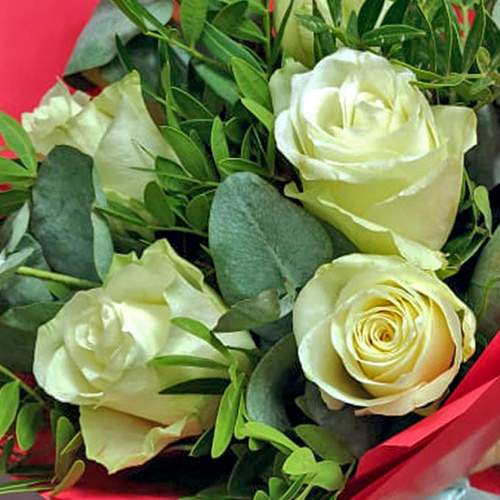 Небольшой букет "Знак внимания" из Кенийских розочек. арт. 6993