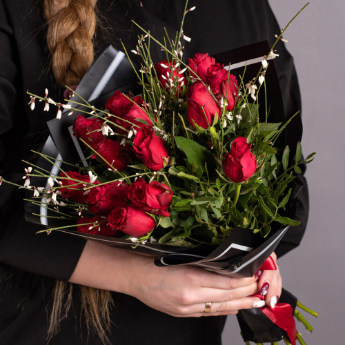 Букет из Кенийских красных роз 15 шт. арт. 28447-Кр