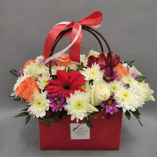 Сумочка с герберой и хризантемой "Яркое настроение" арт. 50832