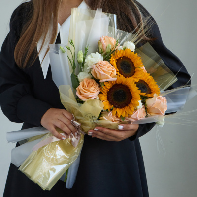 Букет школьный с подсолнухами и розами N 84612